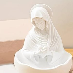 Figurines